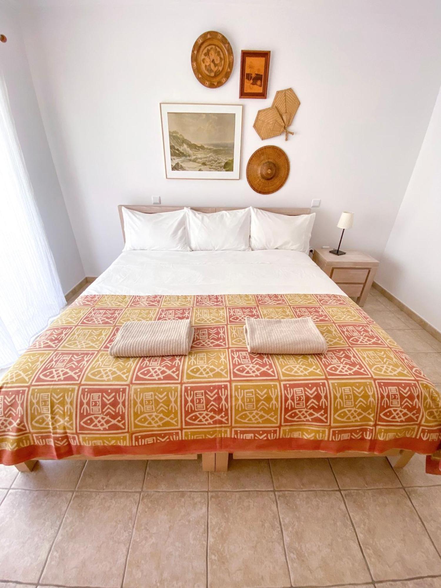 בורגאו Casa Lua Guesthouse מראה חיצוני תמונה